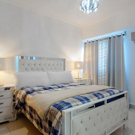 Escape Apartments, Balcony, Pool, Gym & Spa In La Julia Santo Domingo Kültér fotó