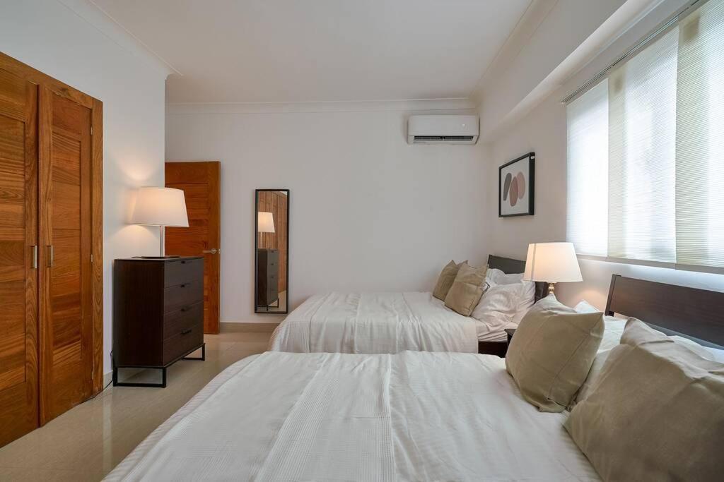 Escape Apartments, Balcony, Pool, Gym & Spa In La Julia Santo Domingo Kültér fotó