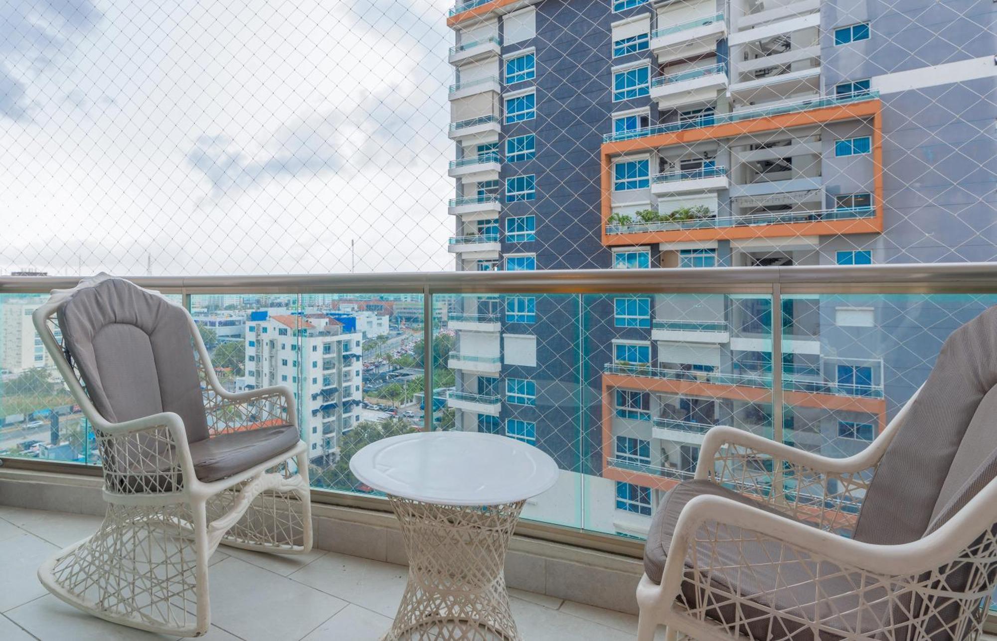 Escape Apartments, Balcony, Pool, Gym & Spa In La Julia Santo Domingo Kültér fotó